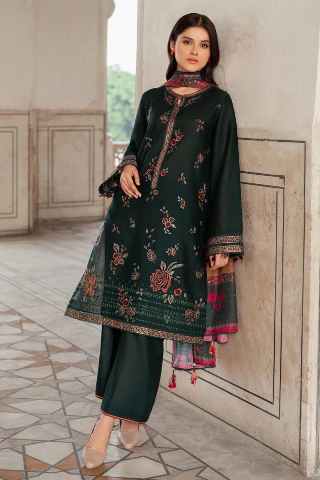 2K25 – Embroidered Lawn 3PC Suit with Diamond Print Dupatta