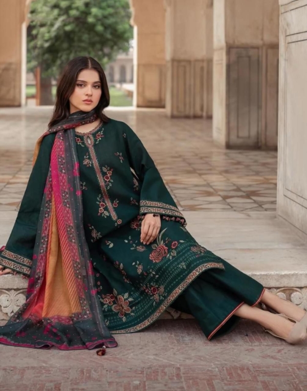 2K25 – Embroidered Lawn 3PC Suit with Diamond Print Dupatta - Image 2