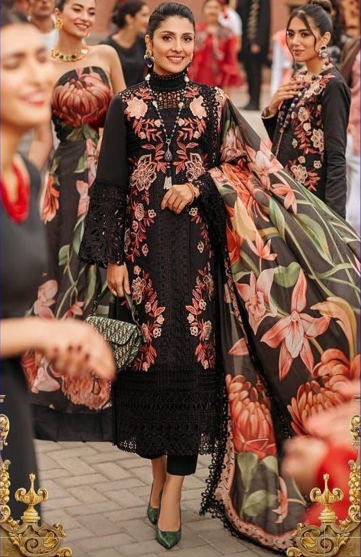 2K25 – Embroidered Lawn Suit with Silk Dupatta