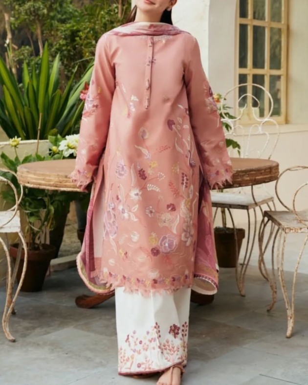 Embroidered Lawn Suit with Tarkashi Diamond Dupatta
