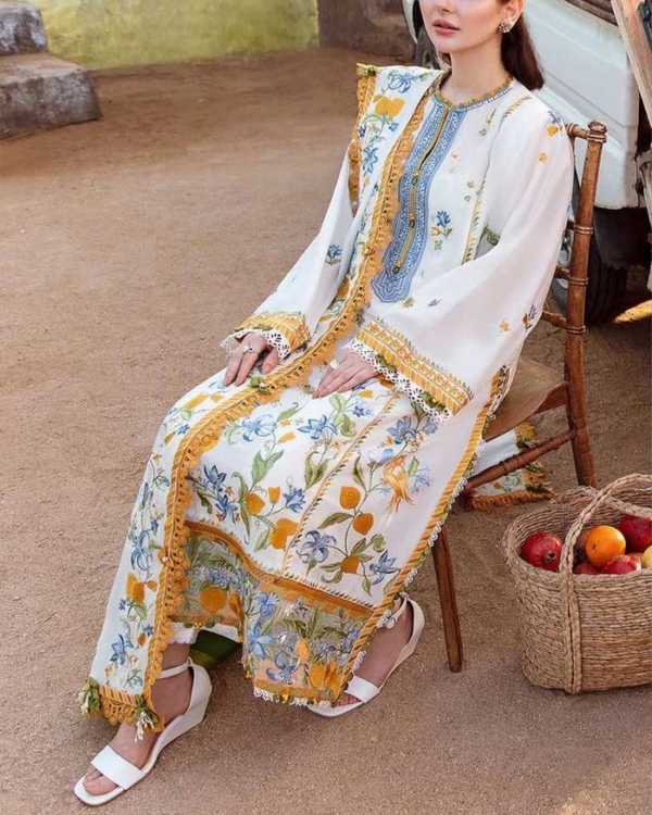 2K25 Luxury Lawn 3PC Embroidered Suit with Chiffon Dupatta - Image 2