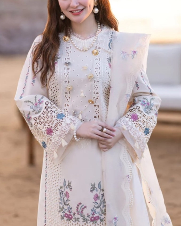 2K25 Luxury Lawn 3PC Embroidered Suit with Organza Dupatta & Luxury Patches