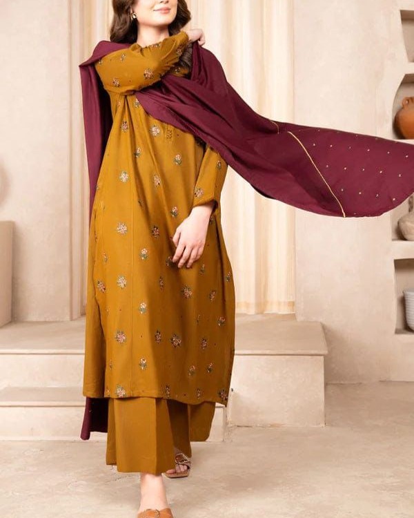 2K25 Luxury Lawn 3PC Embroidered Suit with Zari Sequence Dupatta
