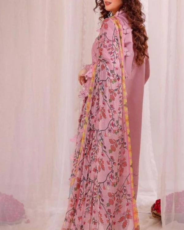 2K25 Luxury Lawn 3PC Embroidered Suit with Diamond Silk Dupatta - Image 2