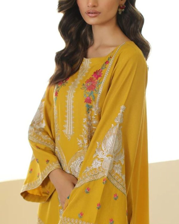 2K25 Luxury Lawn 3PC Embroidered Suit with Diamond Dupatta - Image 5