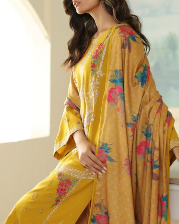 2K25 Luxury Lawn 3PC Embroidered Suit with Diamond Dupatta - Image 3