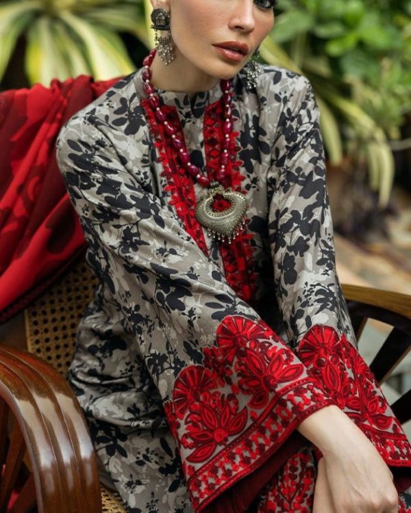 2K25 Summer Lawn 3PC Suit with Chiffon Dupatta & Shanil Embroidery - Image 10