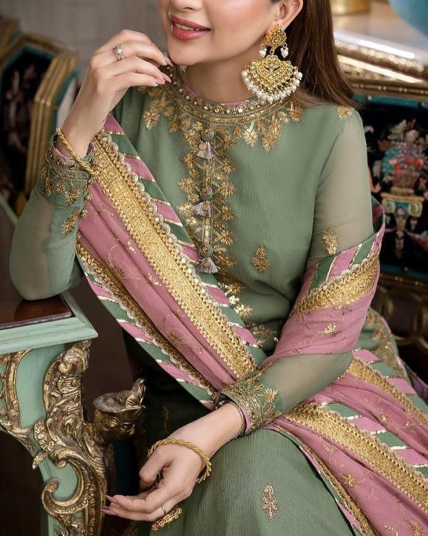 2K25 Chiffon Embroidered 3PC Suit with Jamawar Trouser - Image 3