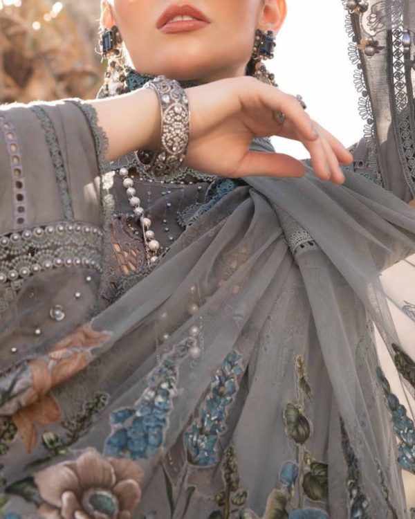 Luxury Lawn Suit – 3PC | Embroidery Collection 2025 - Image 4