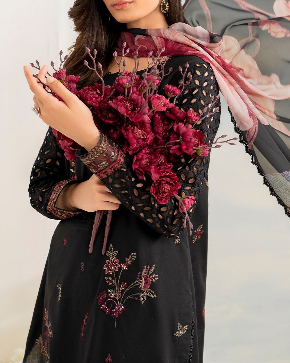 Lawn Suit – 3PC | Luxury Collection - Image 4