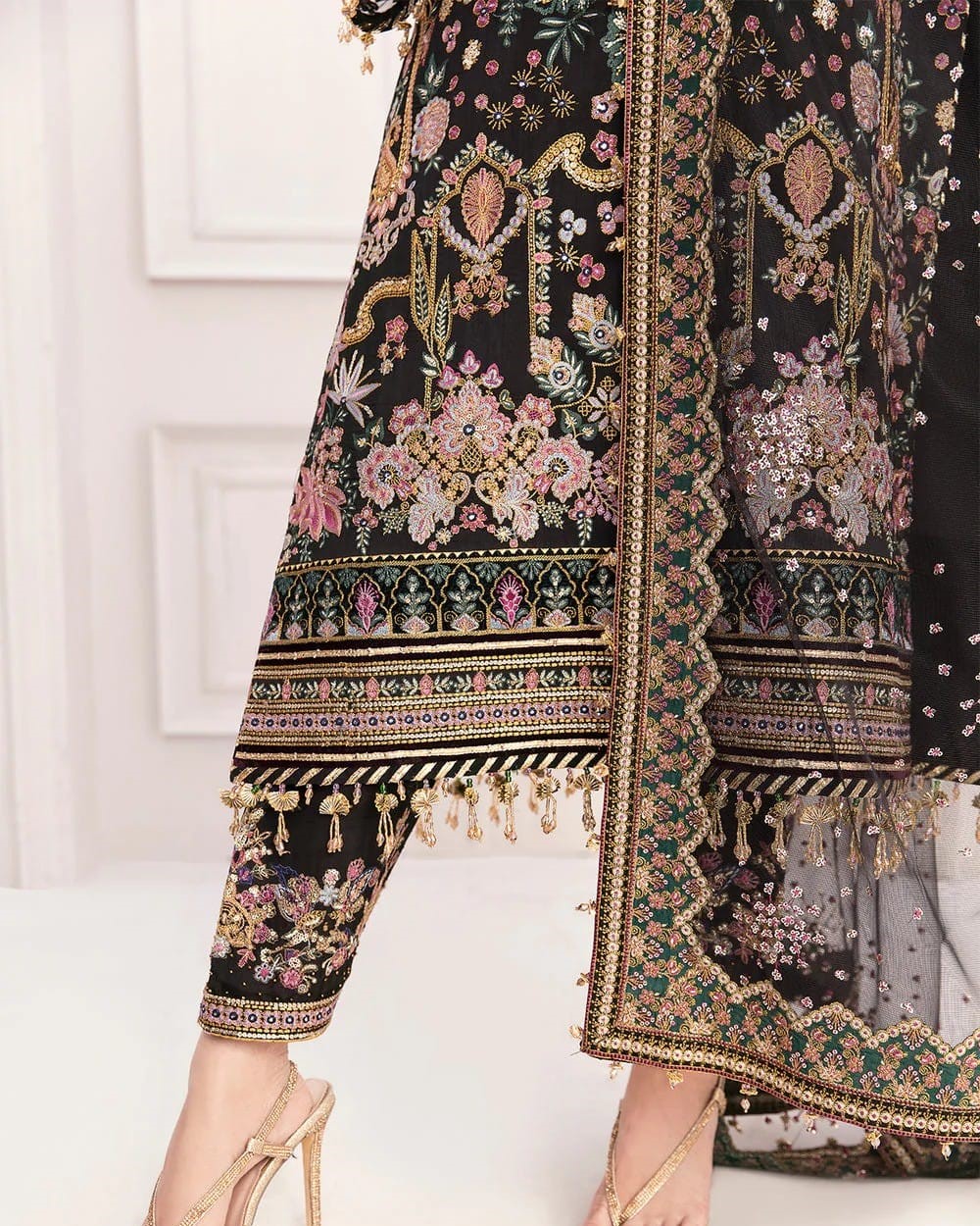 Luxury Bridal Collection – 3PC | Formal Edition (Black) - Image 5