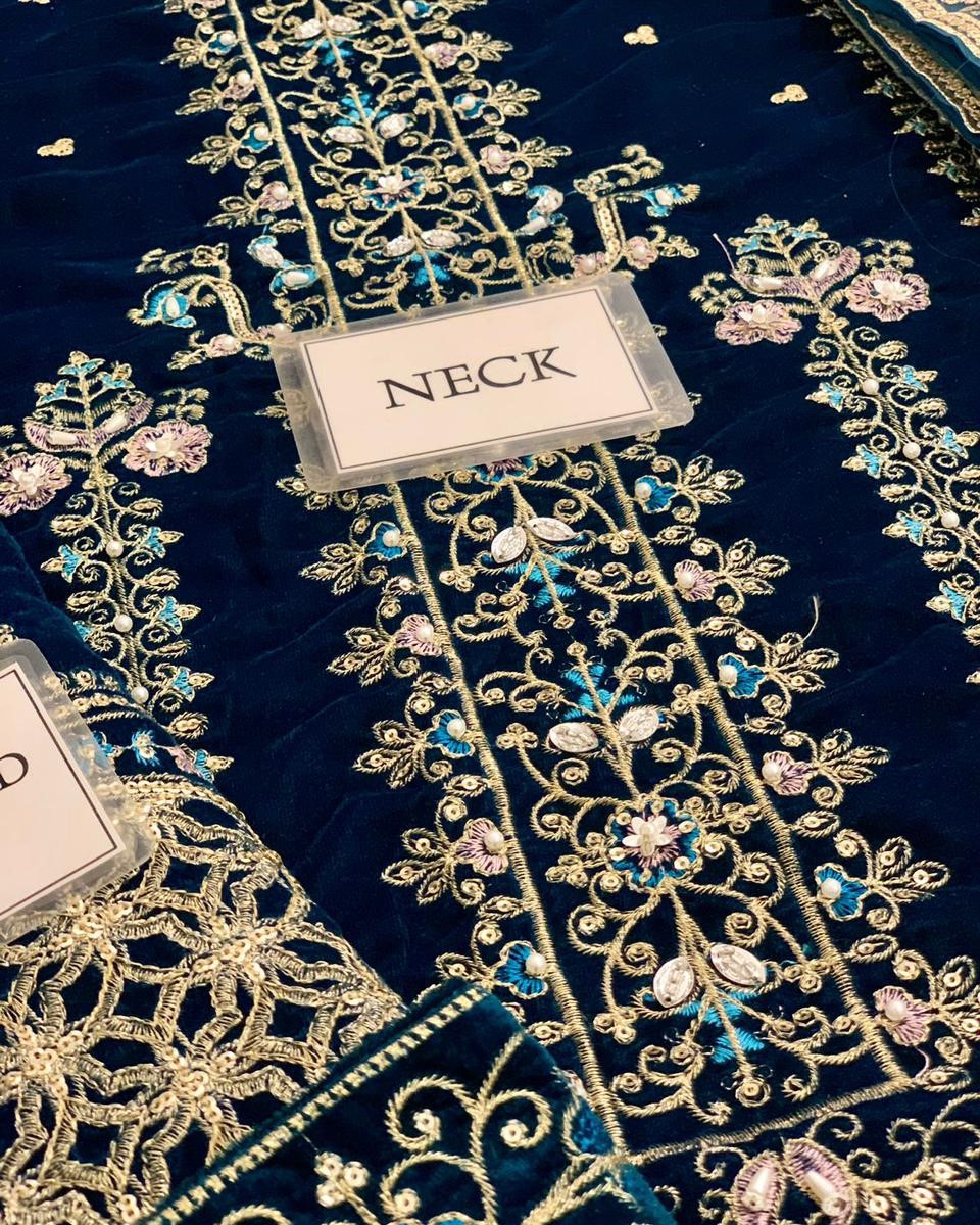 Velvet Heavy Embroidered Spangle Work 3PC Suit with Organza Dupatta - Image 8