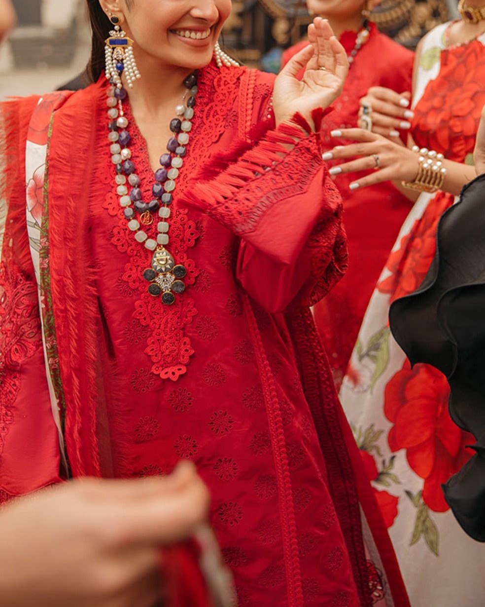 Lawn Chikankari Embroidered Suit - Image 4