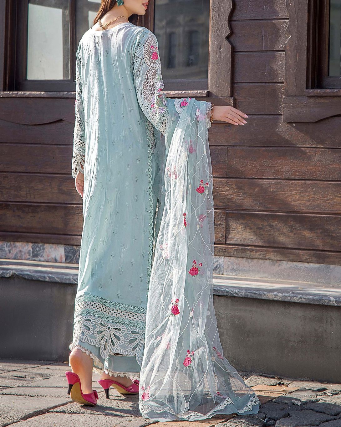 Lawn Chikankari Suit - Image 3