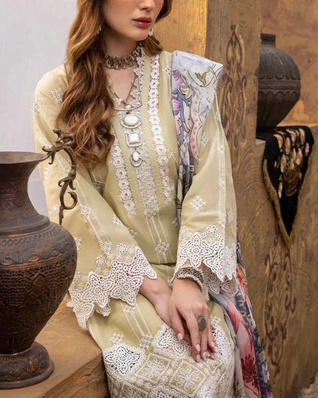 Lawn Chikankari Suit - Image 3
